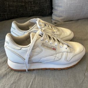 Classic Reebok size 8